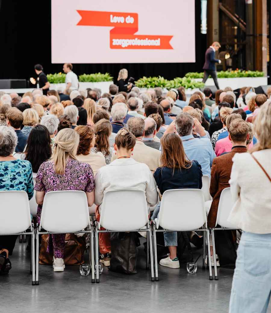 Jubiläumsfeier: 100 JAHRE PFLEGE